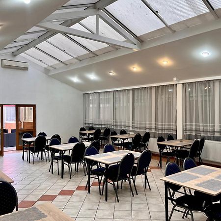 Hotel Akademia Кошице Екстер'єр фото