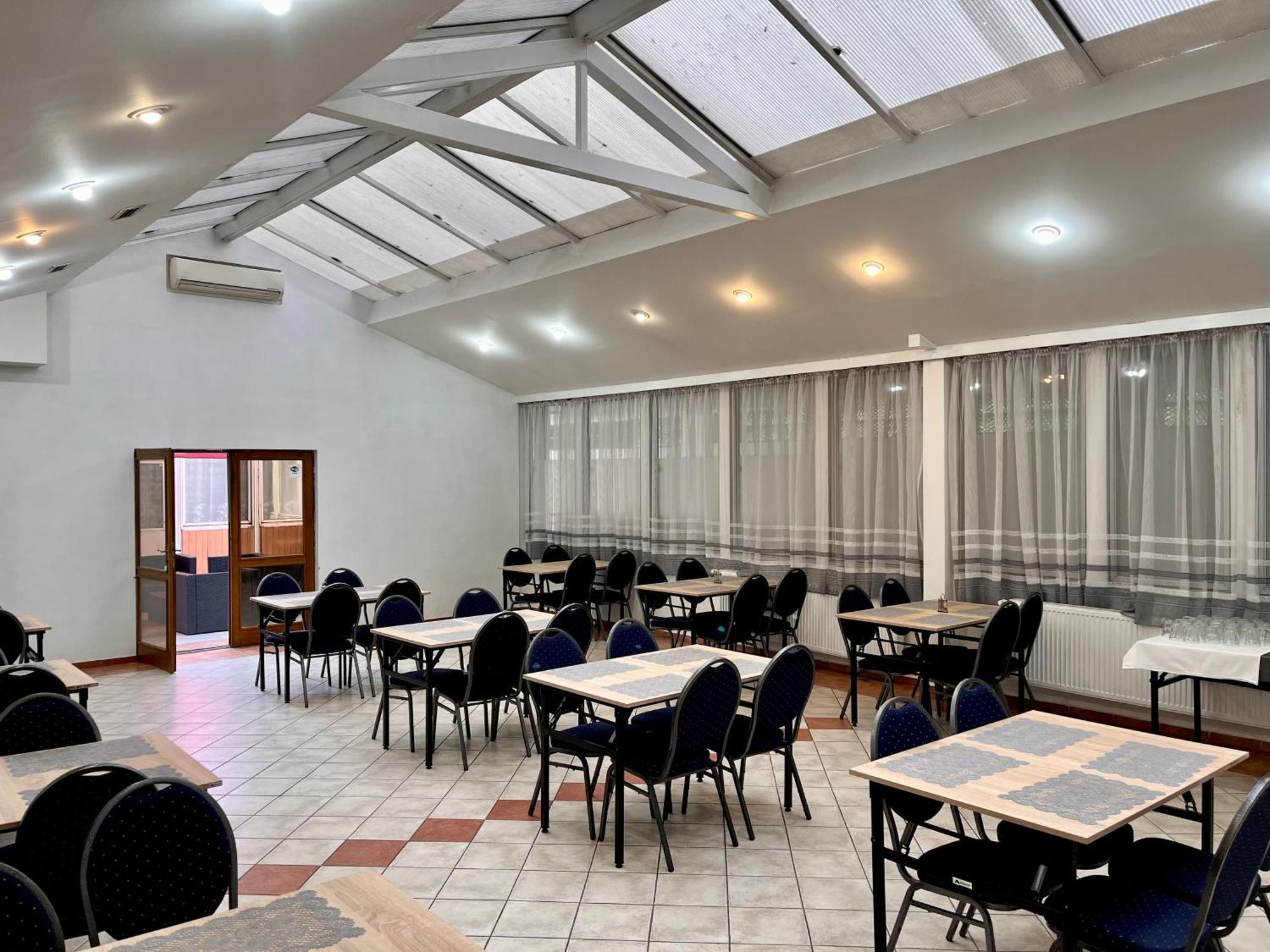 Hotel Akademia Кошице Екстер'єр фото